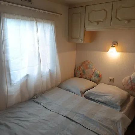 Mobil ,commequiers Camping *